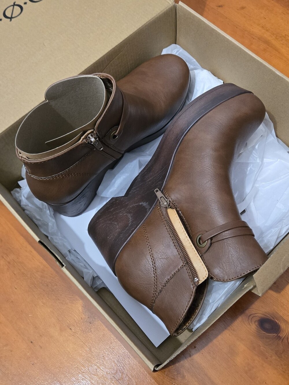 NWB BOC Leonna Brown 3 Inch Wedge Ankle Zippered Bootie Woman's Size 10 - Picture 4 of 9